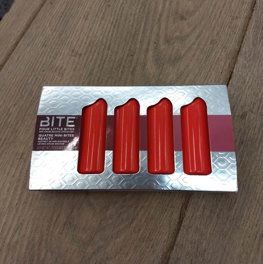 NIB Bite Four Little Bites (2018)